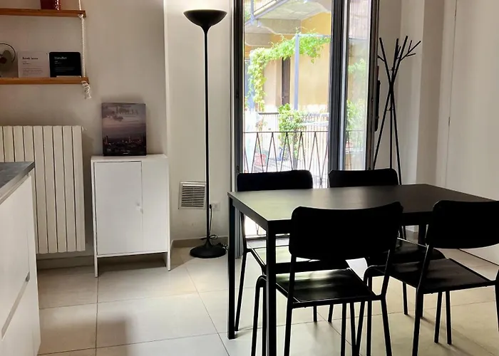 Bilocale su corte Milanese